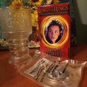 LORD OF THE RINGS GLASS GOBLET. NEVER USED. FROM 2001.